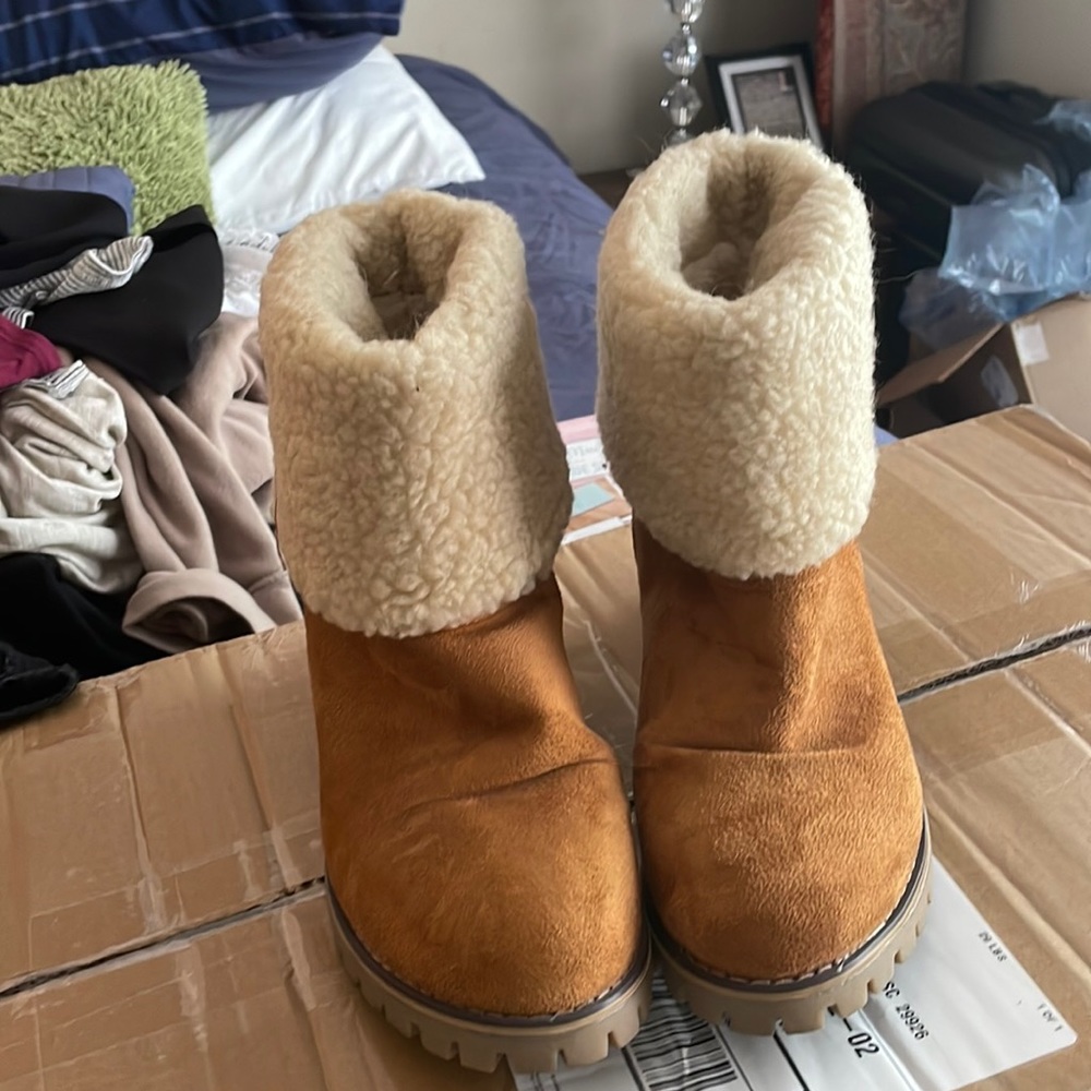 Faux fur boots